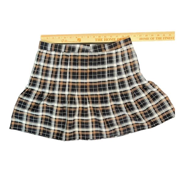 Urban Outfitters Plaid Mini Skirt Size Large (Black, Brown, White) - Picture 3 of 5